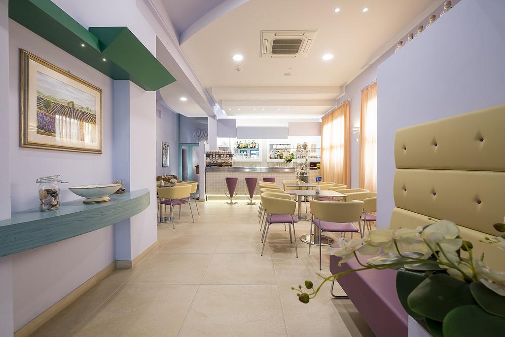 בלריה-איגאה מרינה Hotel Eliseo מראה חיצוני תמונה